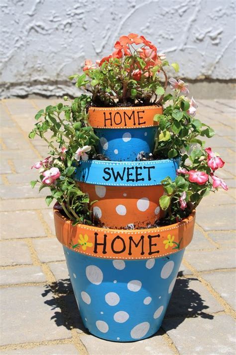 40 Pretty Front Door Flower Pots That Will Add Personality To Your
