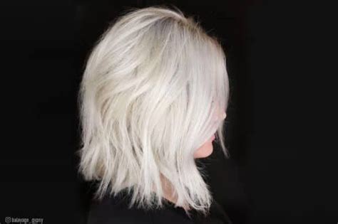 17 Examples That Prove White Blonde Hair Is In For 2021 In 2021 White