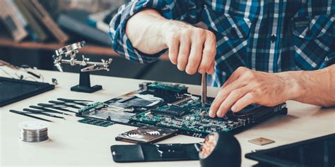 10 Ways To Know Whether You Need Laptop Repair Service — Ifixit4u