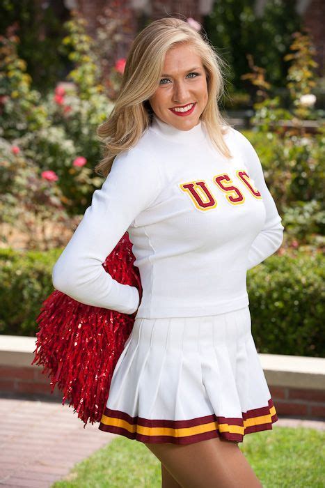 2011 usc song girl co captain sarah yow what s underneath that sweater amazing cvid
