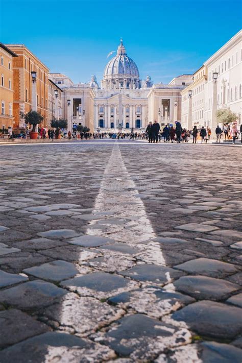 Ruas Da Cidade De Roma A Cidade Estado Do Vaticano E A St Peters