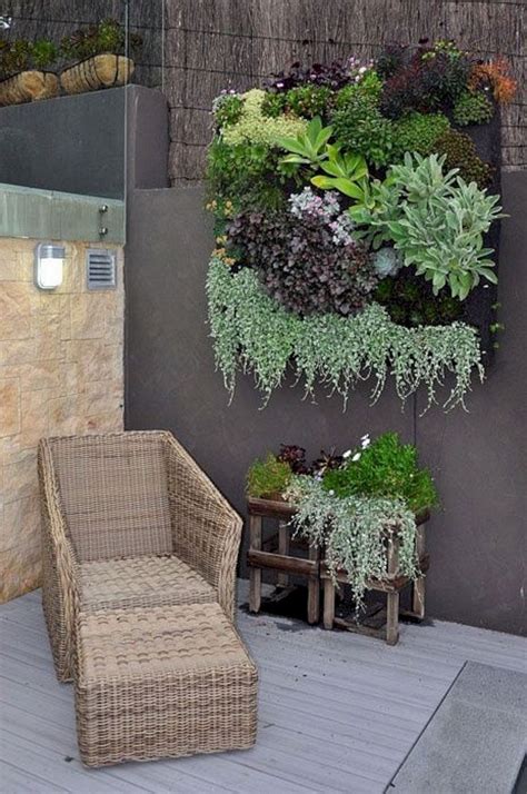 38 Top Cheap And Easy Diy Wall Gardens Outdoor Inspirations Page 12