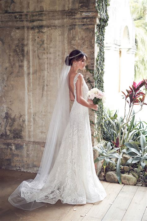 5 Boho Chic Beach Wedding Dress Designers | Hawaii Wedding Gown | Gallery | Item 5