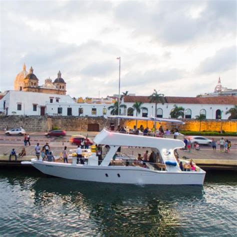 Atardecer Vip En Yate Por Bahia De Cartagena Albitours Cartagena