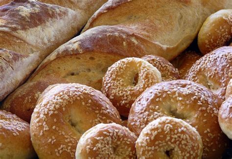 Bagels And Bread Bakery Corner Kosher Food Avi Glatt Kosher Food