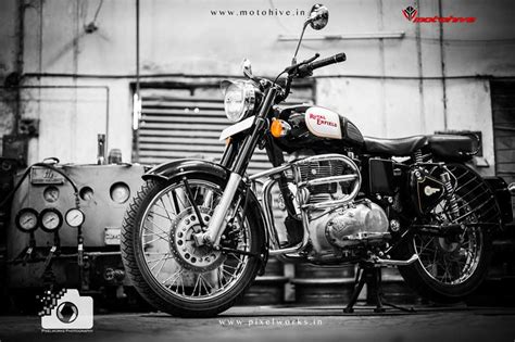 Check out the large collection of royal enfield classic. Download Bullet Classic 350 Black Wallpaper Gallery