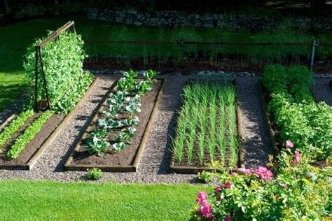 56 Very Beautiful Backyard Vegetable Garden Designs Ideas 12