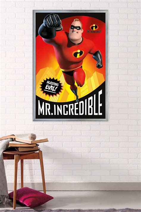 Disney Pixar The Incredibles Mr Incredible Ebay