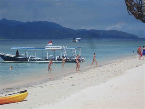 Kapal Cepat dari Bali Sudah Bawa Wisatawan ke Lombok – Lombok News