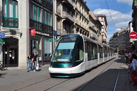 File:Futuristic public transport (5782460467).jpg - Wikimedia Commons