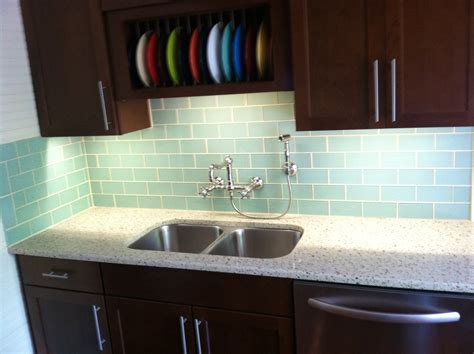 A beautiful backsplash is an integral part of your kitchen's decor. Advantages of Using Glass Tile Backsplash - MidCityEast