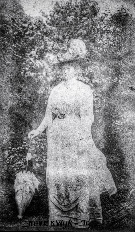 1910 Photo Of Wubbina Engellina Johanna Petronella Swalve Digital Kin