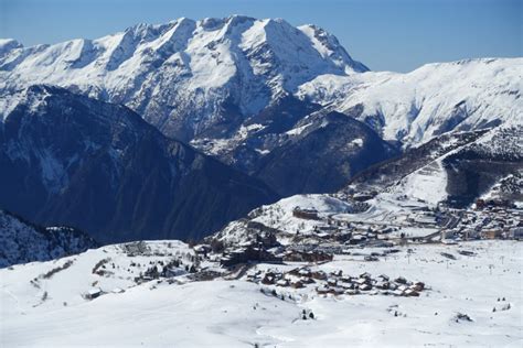 Best Ski Resorts Snow Sure Easter Skiing 2024 Alps2alps