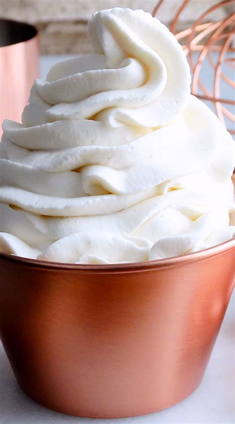 Whipped cream is the perfect creamy topper for desserts and hot drinks. Stabilized Chantilly Whipped Cream - New Way ~ Perfectly ...