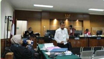 Eks Pejabat Samsat Kelapa Dua Didakwa Korupsi Rp Miliar