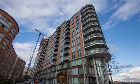The apartment is near to west ham, mile end and in 3.7 km from the london city airport. Property for sale in New Providence Wharf, Canary Wharf ...