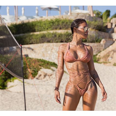 Teyana taylor has officially launched her workout program, fade2fit. Pin by JD on Bikini | Bikini workout, Teyana taylor ...