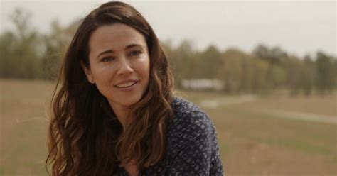 Avengers Linda Cardellini Open To Marvel Cinematic Universe Return