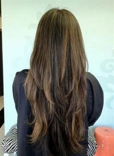 If you're looking for a classic layered haircut… we've all fangirled once or twice, or a thousand times over the way our fave celeb's hair looks. Layered v haircut