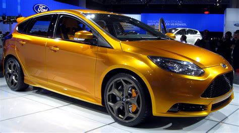 Fileford Focus St Hatch Front 2011 Dc Wikimedia Commons