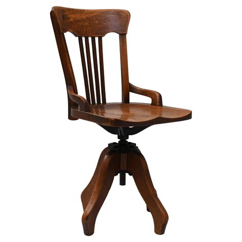 Early 20th Century French Wooden Bistro Accent Chair For Sale at 1stDibs