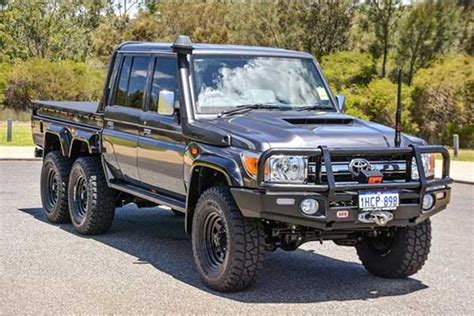 Check Out This Toyota Land Cruiser 6×6 Monster Pick Up Truck Photos
