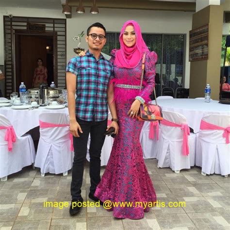 Ya, anda bisa melihat di bagian bawah rumah ini ada ganjalan batu dan tangga. MYARTIS.COM | MYARTIS | MY | ARTIS: 24 GAMBAR - SUASANA ...