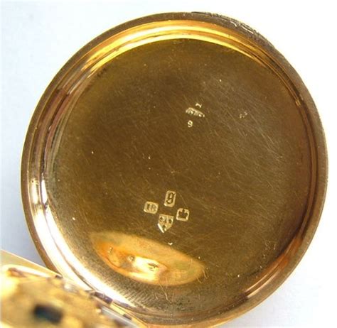 Hence they were known as 'pocket watches'. Antiques Atlas - Victorian 18CT Gold Pocket Watch, Kilmarnock