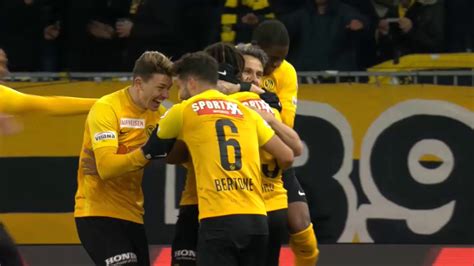 Gallen (beginn 16:00 uhr) sagt christoph spycher „auf wiedersehen. Highlights YB - St. Gallen (2:0), 03.02.2018 - YouTube