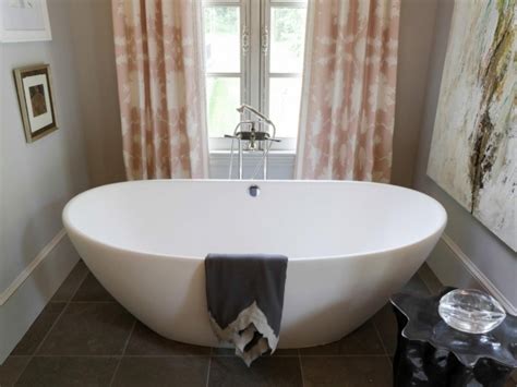 If you are limited on space, but are set on installing a deep soak tub and shower combo, this video is for you! Deep Soaking Tub Shower Combo - Bathtub Designs