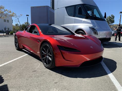 1,2 млн просмотров 1 год назад. Tesla Roadster and Semi at Tesla Battery Day 2020 - TESLARATI