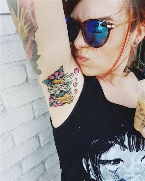 35 Achselhöhlen Tätowierungen Die Schmerzlich Amüsant Sind Armpit Tattoo Spirit Tattoo Hand
