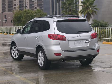 현대 싼타페) is a sport utility vehicle (suv) produced by the south korean manufacturer hyundai since 2000. Fotos de Hyundai Santa Fe 2007
