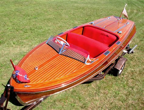 Antique Wooden Boats 1947 17 Chris Craft Deluxe Runabout