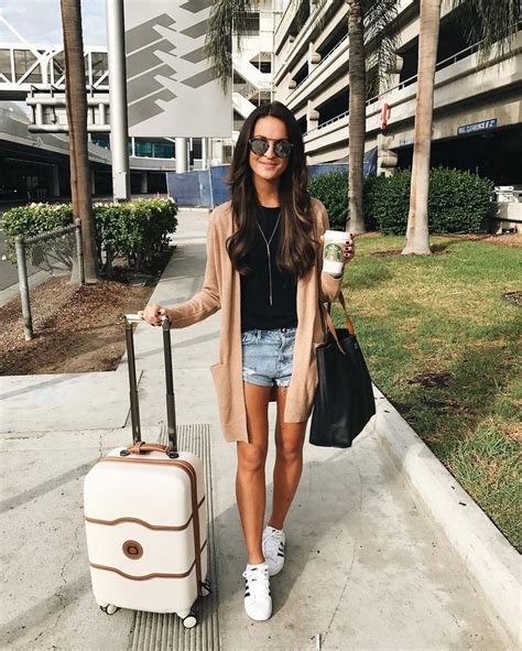 Summer Travel Outfit Ideas For Your Next Adventure