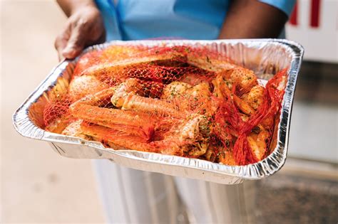 Maybe you would like to learn more about one of these? Garlic Crabs in Jacksonville | Edible Northeast Florida