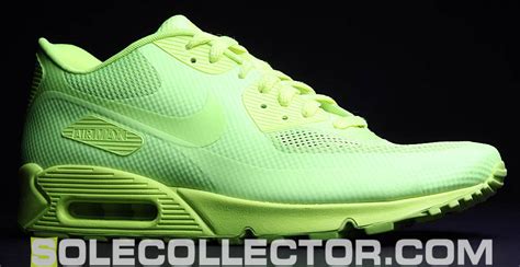 Closer Look Nike Air Max 90 Hyperfuse Volt Sole Collector