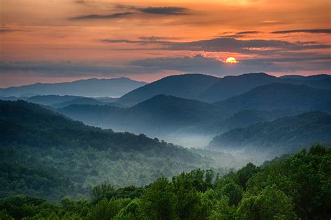 Americas Great Outdoors Sunrise At Great Smoky Mountains National