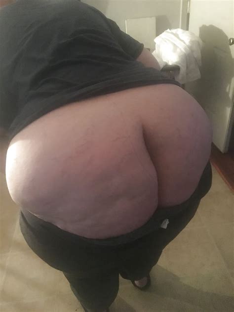 Granny Got A Fat Ass 3 Bilder
