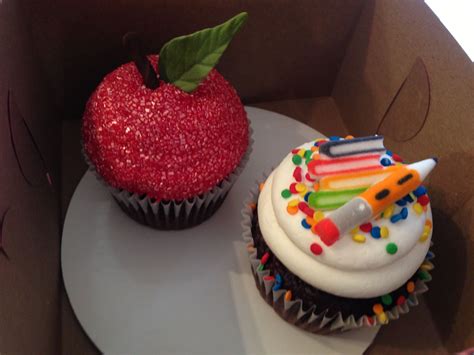 Pin By Denise Wilusz On Teacher Appreciation Desserts Cake Pops Baking