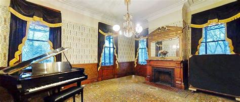 Staten Islands Historic Haunted Kreischer Mansion Is For Sale Curbed Ny