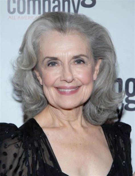 Now scroll through the many other celebrities who proudly sport (or have had) gray hair. Pin on Adorable Fashion