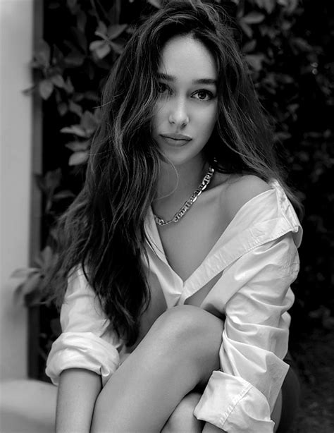 Glamoroussourcealycia Debnam Carey For Rose Inc Spring 2021 Tumblr