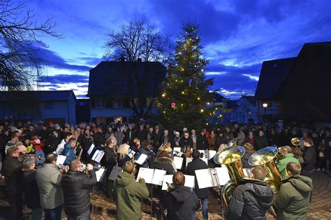 Daisendorf Stetten Hunderte Bürger singen unterm Weihnachtsbaum