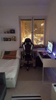 20 coolest boys bedroom ideas with computer gaming desks by housedeco august 5, 2019 august 5, 2019 along with advances in computers and technology, many young boys who invest a lot of time for a gaming desks of their dreams. 36 Modern And Stylish Teen Boys' Room Designs | DigsDigs ...