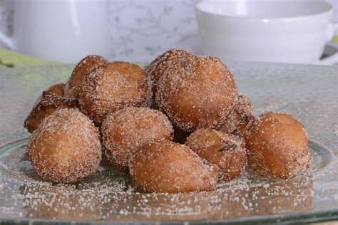 Hoy quiero presentarte diferentes recetas de postres caseros en vídeo, son recetas fáciles de ejecutar y que harán muy felices a tus comensales. Pin de Canal Cocina en Postres caseros | Buñuelos, Receta ...