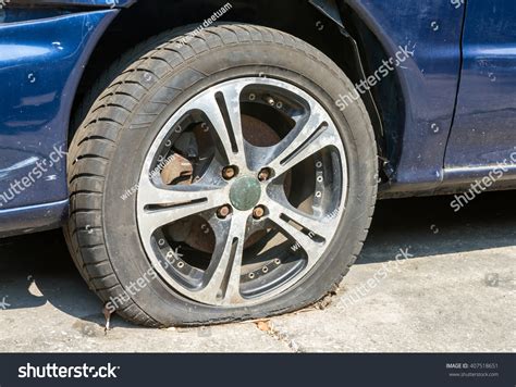 Flat Tire Of An Old Car Stock Photo 407518651 Shutterstock