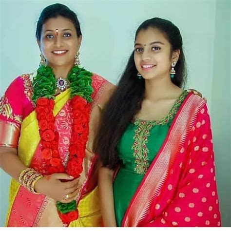 Roja With Her Daughter Tamilglitz Indian Women Fashion Indian