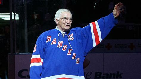 Hall Of Famer Rangers Legend Andy Bathgate Dies At 83 Nhl Sporting