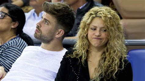 The couple shares the same birthdate, 2nd february. Cornellá volvió a dedicar cánticos ofensivos a Piqué y Shakira